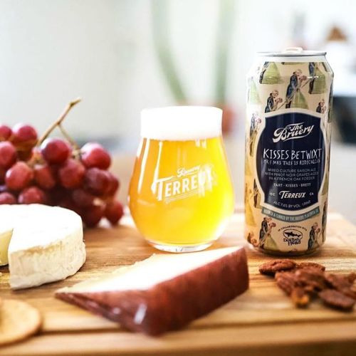 Bruery Terreux / Dogfish Head Kisses Betwixt Mr. & Mrs. This Is Ridiculous Saison⠀