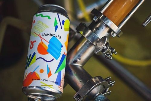 2 Crows Jamboree Sour with Strawberry & Guava⠀