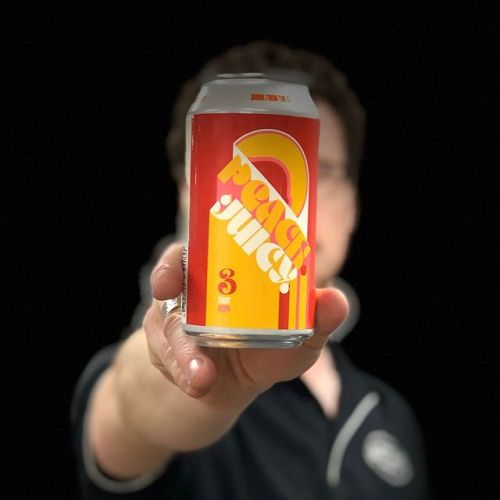 3 Ravens Peachy Juicy IPA⠀