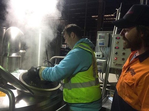 Thanks to Mountain Goat Beer for giving our Australian Home Brewer Survey winner Nathan a commercial brewer for a day experience!